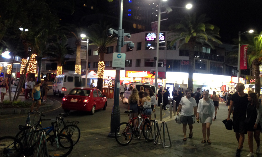 Transport and Safety: Cavil Avenue, Surfers Paradise to Brisbane Airport Transfers